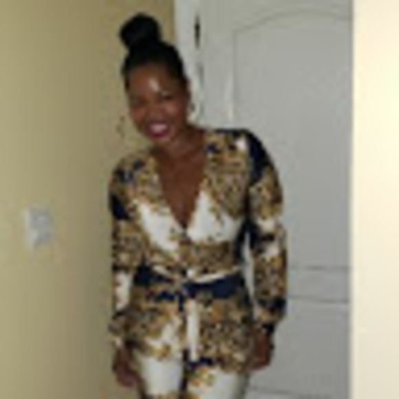 Meet your Posher, Lisa - Picture 1 of 1